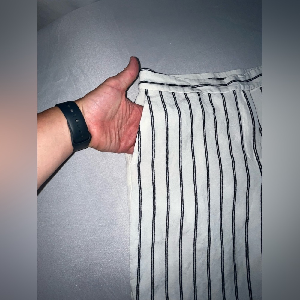 J Jill White w/Black Stripes Wide Legged Pants - Picture 3 of 10